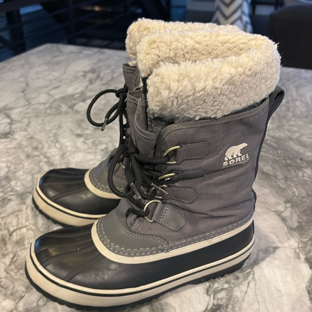 Sorel Carnival Boots